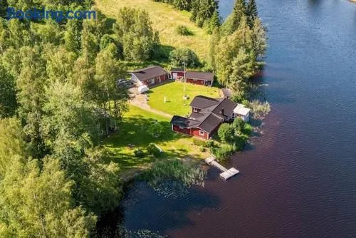 Swedish paradise by the lake - Image 1