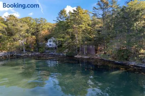 1920s Riverfront Cottage Historic Maine Charm - Image 1