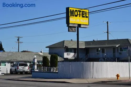 Villa Las Palmas Motel - Image 1