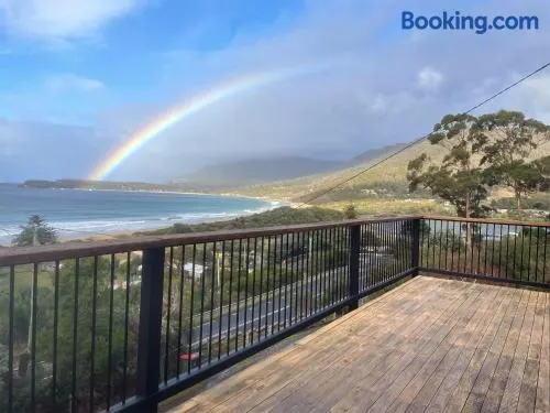 Elevated 3BR, ocean views, pool table, Pirates Bay - Image 1
