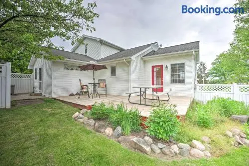 Beautiful Irish Hills Farmhouse w/ Fire Pit! - Image 1