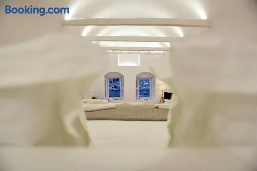 Hydra Hospitality Port Apartment - Image 1