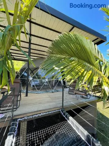 Glamping Montecarlo Domo Geodesico y Sauna Finlandés Guatapé - Image 1