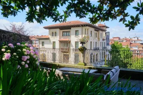 Casa en el centro con mucho encanto - Image 1