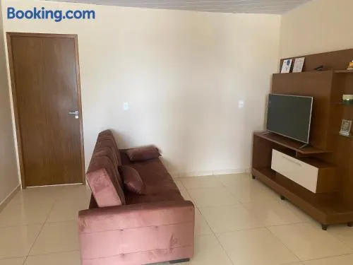 Apartamento muito bem localizado a 200 metros da praca mestre dominguinhos - Image 1
