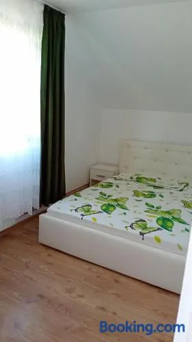 Camera Primăverii 1 - Image 1