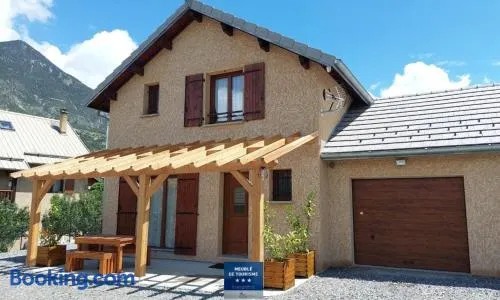 Le Pré Fleuri à Guillestre - Appartements neufs classés Meublés de Tourisme 3 étoiles- Climatisés- Parking privatif - Image 1