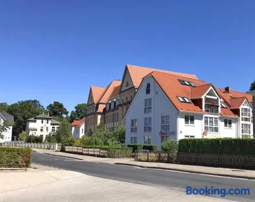Am Kulturpark - Ferienwohnung mit 3 Schlafräumen für 6 Personen Neubrandenburg - Image 1