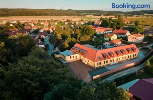 Penzion a restaurace Zlatovláska u zámku Červená Lhota - Image 1