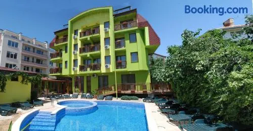 Green Hisar Hotel Family - Image 1