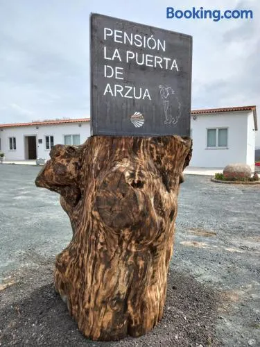 Hotel La Puerta de Arzúa - Image 1