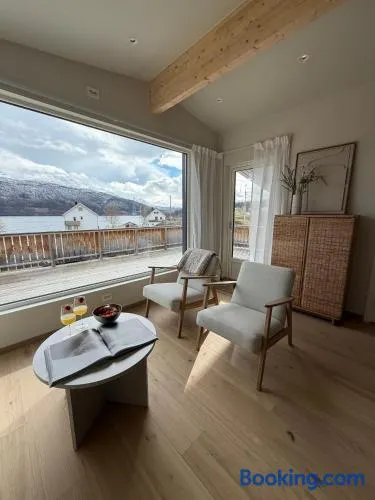 Scandinavian vibe with a view, close to Narvikfjellet - Image 1