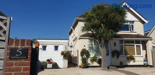 Felpham Guest House - Self Catering - Image 1