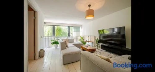 Spacious 3-Bedroom Apartment Amsterdam West - by Peter - Image 1