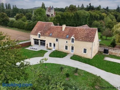 Maison de Charme Indépendante avec Jardin à Corbon - Image 1
