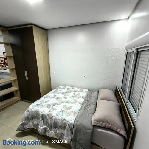 Apt 08, aconchegante e prático, para sua estadia - Image 1
