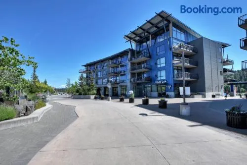 Escape to Coeur d'Alene - Image 1