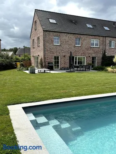 Brabant house with pool - Image 1