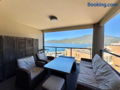 Appartement neuf tout confort en bord de mer - Image 1