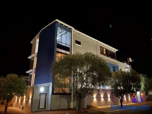 Nare Boutique Hotel - Image 1