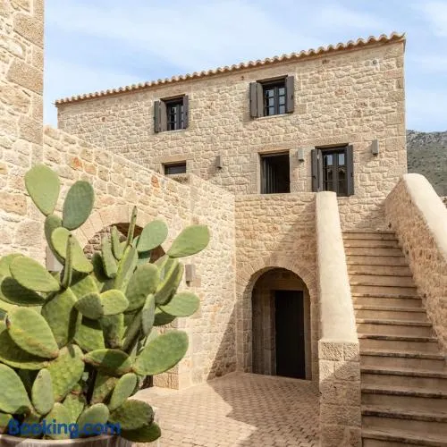 Korona Boutique Hotel - Image 1