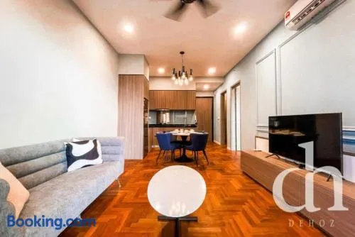 Bloomsvale Residence Old Klang Road by Dehoz Suites - Image 1