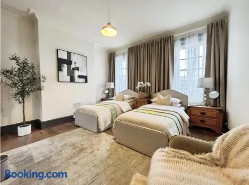 Luxury 3BR in Tunbridge Wells - Image 1