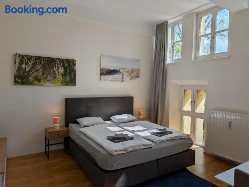 Beautiful Studio apartment for 2 people with parking - Image 1