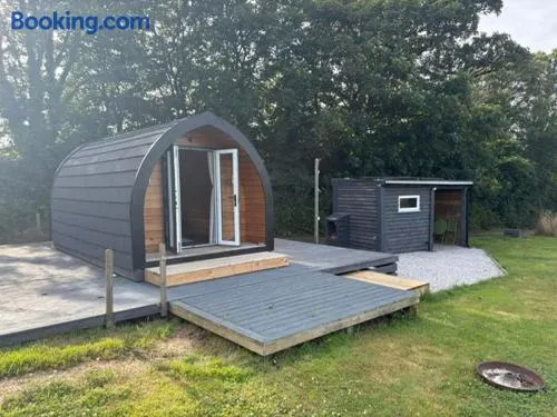 Trevessa camping pod - Image 1