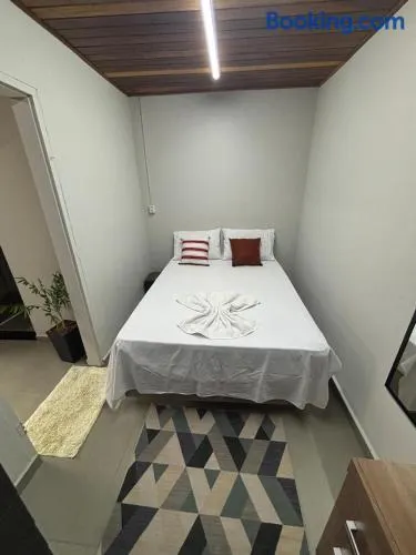 Apartamento confortável, em excelente localização - Image 1