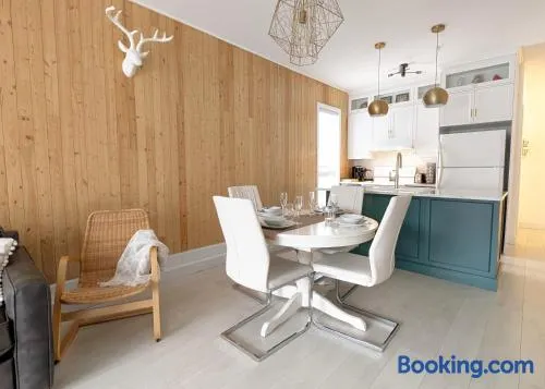 La vie est belle: FREE PARKING, GYM, ROOFTOP TERRACE - Image 1