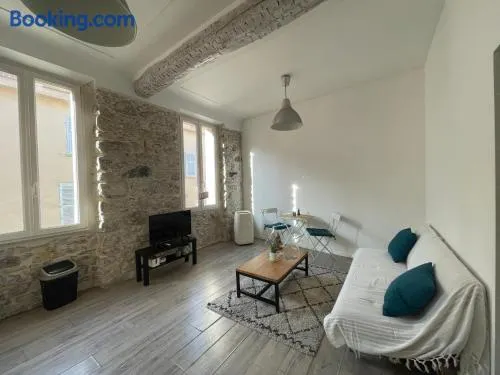 Charming Haven in Antibes - Image 1