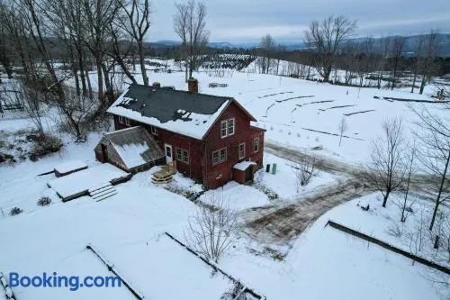 Experience the Rocks Estate like never before with a stay at the Gardeners Cottage - Image 1