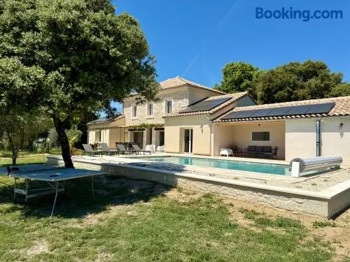 Grand Mas provençale rénové avec piscine - Image 1