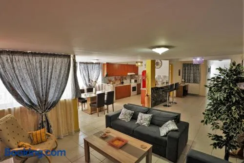 Happy Owl city apartment - Image 1