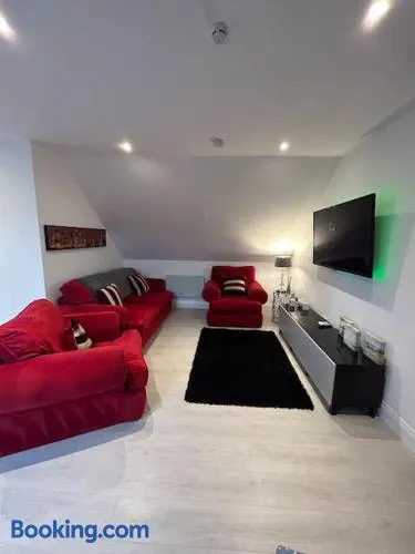 Bobbys Studio - Image 1