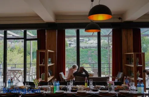 Hotel Stancia Kazbegi - City Center - Image 1