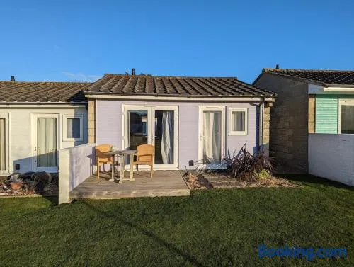 Saltbox B4 holiday cottage - Image 1