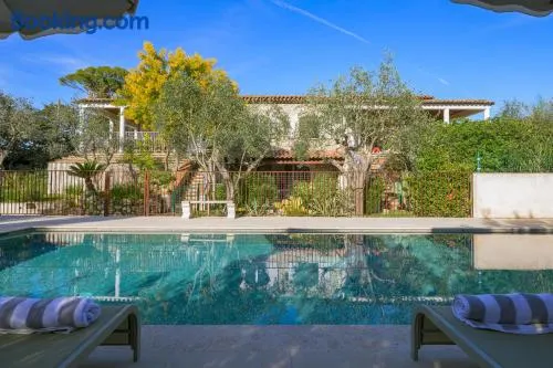 Cannes private villa with pool, by the sea, 3 nights minimum - Image 1