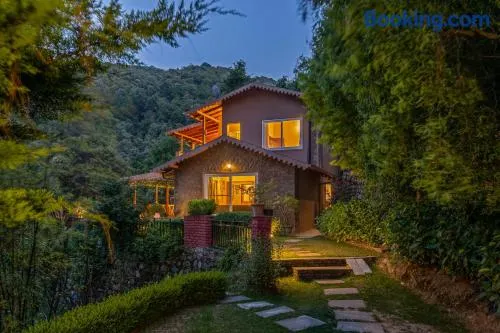 SaffronStays Plaksha - 2BR pet-friendly homestay with Himalayan views, verandah dining & bonfire near Chauli ki Jali - Image 1