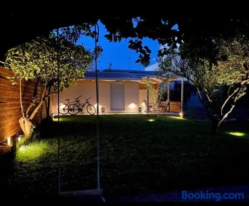 Green room - Image 1
