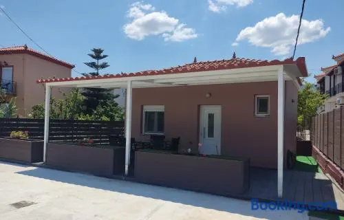 Georgia's beach house - Image 1