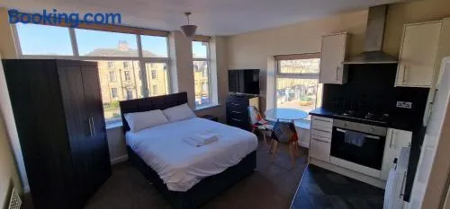 SELF CHECK-IN PENTHOUSE APARTMENT in HALIFAX CENTRE - Image 1