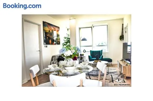 Comfortable Contractor, Family, Group Stay - Sleeps upto 5 - Pets Welcome Parking on Request - Image 1