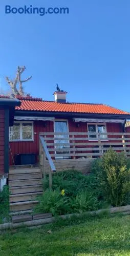 Archipelago cabin with sauna, fireplace & close to the ocean - Image 1