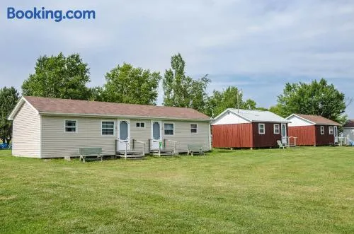 Rachel's Motel and Cottages - Image 1
