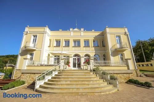 Vila Palas - Image 1