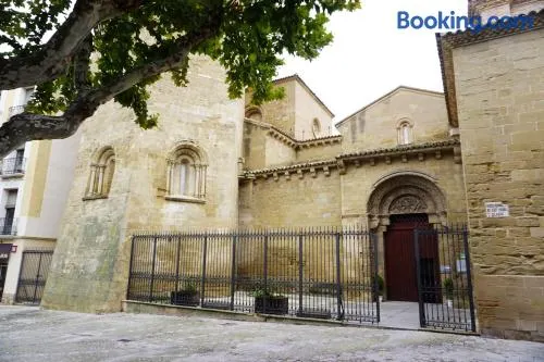 Apartamento Huesca en Paseo Ramón y Cajal - Image 1