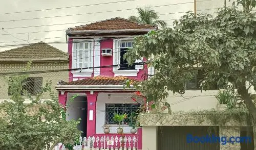 Muito espaço e natureza no meio da cidade - Image 1