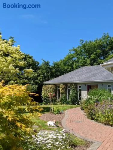Applecroft House - Image 1